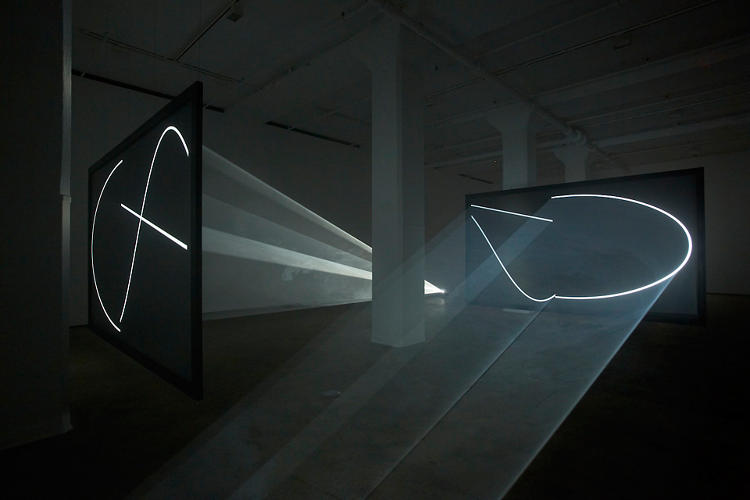 A Projector And A Fog Machine Create Startling Virtual Spaces | Co ...