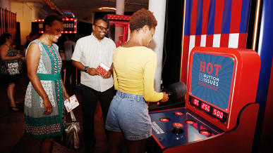 - The Daily Show Convention Sideshow -