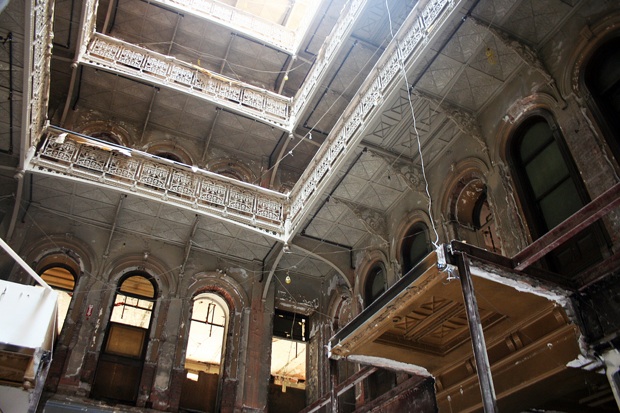 5 Beekman, NY atrium