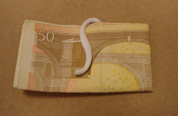 Paper-Clip-Money